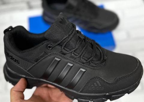 Кроссовки фирма Adidas