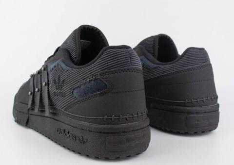 Кроссовки Adidas x Melting Sadness Forum Exhibit Low Core Black