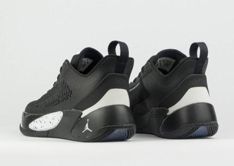 Кроссовки Nike Black / White