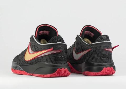 Кроссовки Nike LeBron 20 Bred