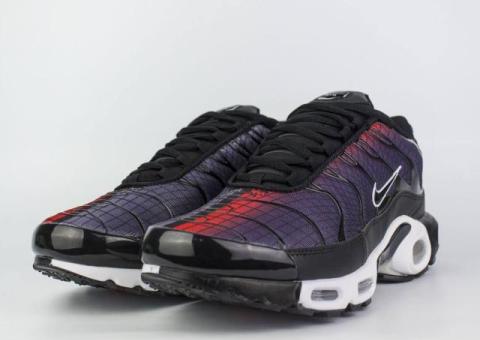 Кроссовки Nike Air Max Plus Tn Black / Red
