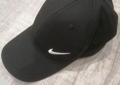 Бейсболка Nike