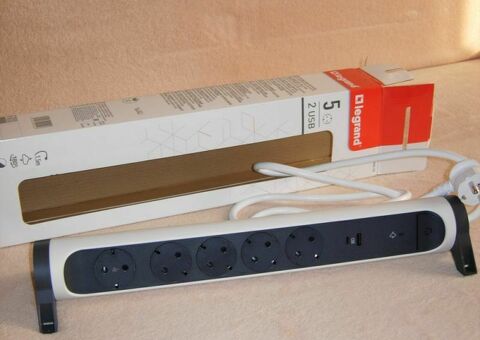 Удлинитель Legrand Комфорт 5x2К+З 2USB 1,5м