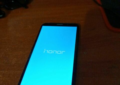 Телефон марки Honor