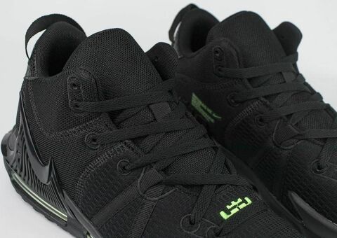 Кроссовки Nike LeBron Witness 7 Black