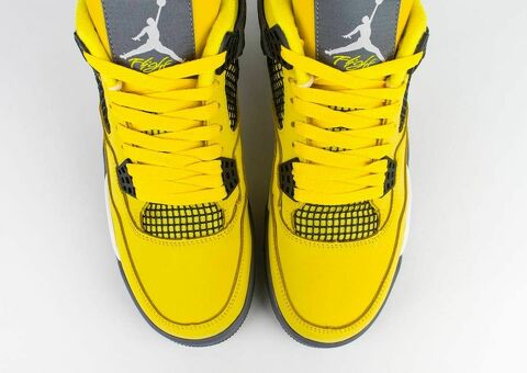 Кроссовки Nike Air Jordan 4 Lightning 2021