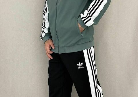 Спортивный костюм Adidas