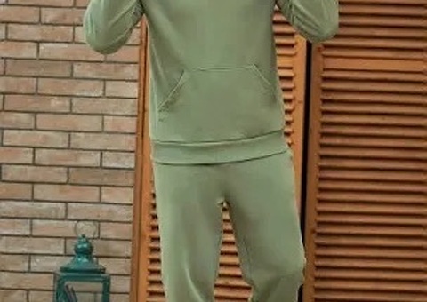 Спортивный муж костюм