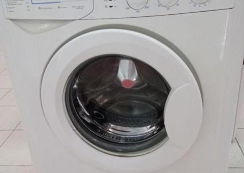 Стиральная машина Indesit wiul 103 (18)